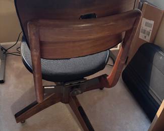 Seng walnut MCM office chair 