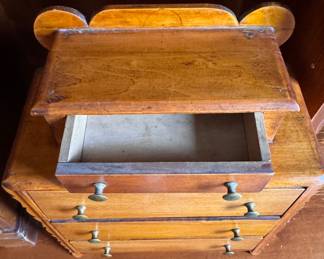 Antique Salesman Sample: Miniature Oak Bachelors Chest of Drawers. Photo 2 of 2. 
