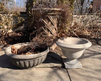 Cast Concert & Cast Iron Planters & Urns Galore! Photo 4 of 11. 