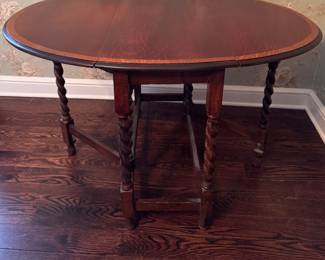 Satinwood Banded Mahogany Drop-Leaf, Barely-Twist Gate-Leg Table. Measures 46" x 34" x 29" H with Two 15.5" Drop Leaves. Photo 3 of 4. 