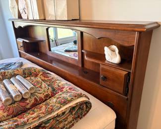 Amerian Heirloom bedroom furniture