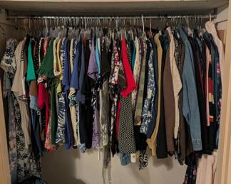 Loads of men and women's clothing 