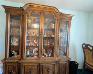 Gorgeous China Cabinet 
