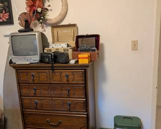 green Samsonite luggage