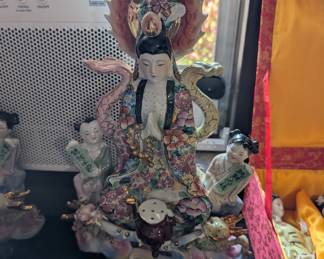 porcelain statue of Guanyin