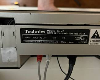 C138 - $180. Technics CS Turn Table Quartz Direct Drive Automatic SL-J2. 