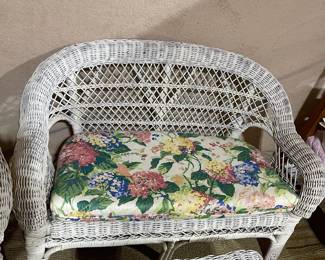 C111 - $75. 3 Piece Childs Wicker Set. Loveseat, Chair & Side Table. 