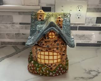 C133 - $20. Thomas Kinkade Canister. 