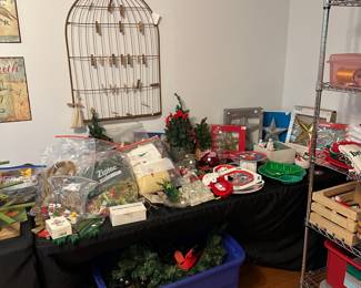 OVERVIEW of the Holiday Room - Please come to shop these items. 