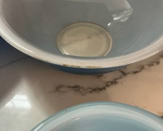 C129 - $35. 4 Pyrex Mixing Bowls "Moody Blue" Stacking set. Overall very good condition but does have some minor wear from use. 