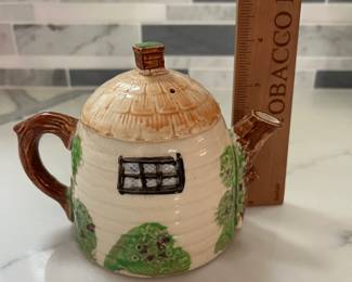 C132 - $20 Set. Made in Japan. Very good vintage condition. 