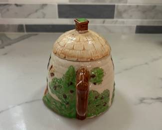 C132 - $20 Set. Made in Japan. Very good vintage condition. 