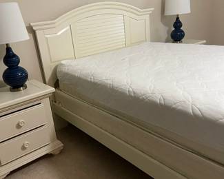 C125 - $275. Queen Bed. Measures 67.25" wide x 86" long x 52" tall. Clean SertaPedic Mattress included if you'd like it!