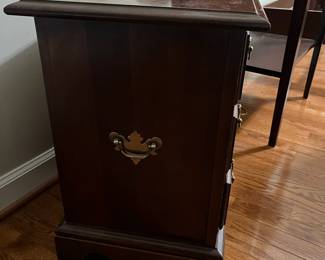 C92 - $50. Lenoir House Night Stand / Side Table. By Broyhill Furniture. Measures 24" wide x 14" deep x 21.25" tall. 