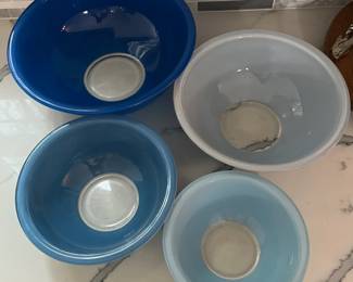 C129 - $35. 4 Pyrex Mixing Bowls "Moody Blue" Stacking set. Overall very good condition but does have some minor wear from use. 