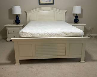 C125 - $275. Queen Bed. Measures 67.25" wide x 86" long x 52" tall. Clean SertaPedic Mattress included if you'd like it!