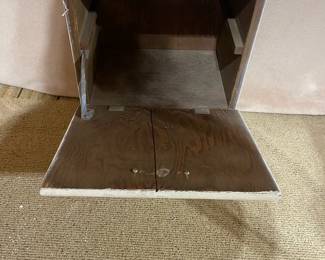 C115 - $30. Homemade Wooden Toy Stove. Measures 16" x 12" deep x 25" tall. 