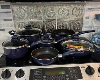 C128 - $45. T-Fal Set in very good condition!