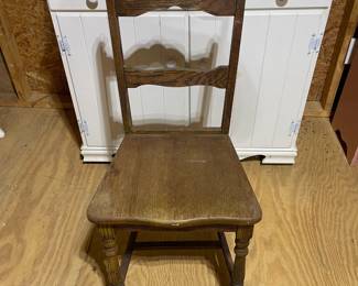 C86 - $175. Table Collapsed Measures 40" x 25" x 30" tall. Open it measures 40" x 45" x 30". Includes 6 Chairs. Enamel Coated Table Top with wood base. 6 chairs. Some rust spots & scratches but overall very good condition. Base has a sticker from Cochrane Furniture Co. Lincolnton, NC. Includes 6 Wooden Chairs. 