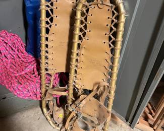 Sherpa "Snow Claw" Snowshoes