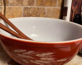 Pyrex Autumn Harvest Wheat Mixing Bowl