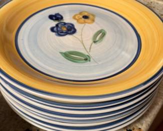 Trisa Stoneware Dinnerware Set