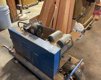 Emglo Wheelbarrow-Style Air Compressor