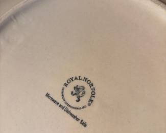 Set of 4 Royal Norfolk Turquoise Swirl Stoneware Dinner Plates