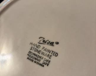 Trisa Stoneware Dinnerware Set