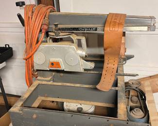 Black & Decker Radial Arm Saw