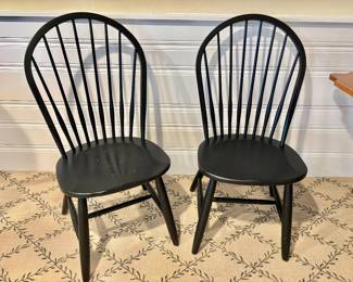 Pair of Ethan Allen New Country Windsor Chairs