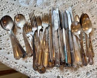 Wm. Rogers Silver Plated Flatware Set