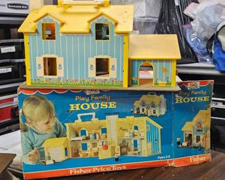 Fisher Price Toy House - 1969 Fisher-Price Play Family House Collectable Ebay $40-$60