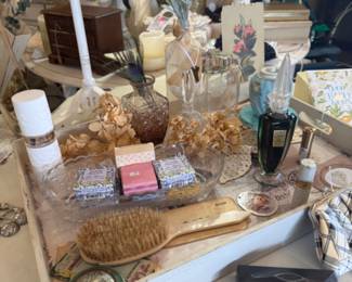 pretty Spring decor and vintage pieces