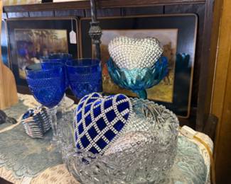 hearts and blue glasses, runner