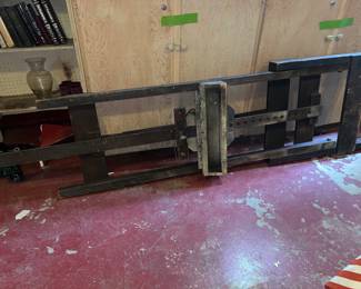 Antique wooden artist’s easel