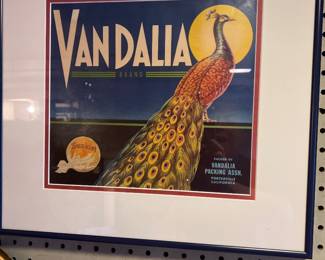 Vintage Sunkist Vandalia fruit/peacock crate label