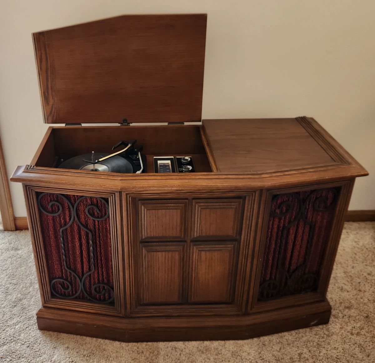 Sylvania GTE Model SC 148A Stereophonic High Fidelity Console