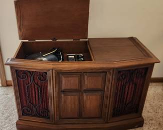 Sylvania GTE Model SC 148A Stereophonic High Fidelity Console