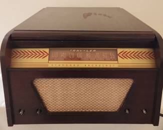 Trav-Ler Tabletop Radio-Phonograph Combination