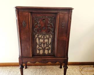 American Bosch Model 58 Gothic Revival Wood Radio Console