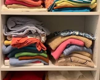 Large Lot of Womens Sweaters  Knit Tops  Talbots, Liz Claiborne  More ML