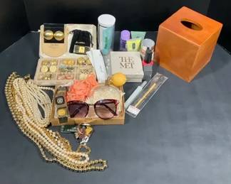 Jewelry, Beauty  Accessories Pearls, Perfume, The Met Box  More