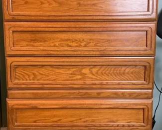 Samsung Flat Screen TV with 6Drawer Oak Chest, DVD Player, Remote  Desk Lamp