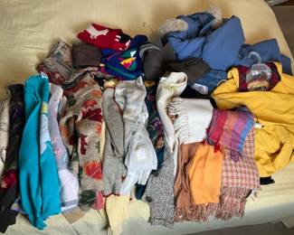 Womens Sweater, Vest  Outerwear Lot 