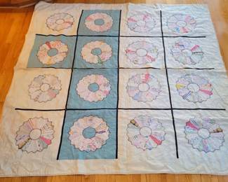 Handmade Dresden Plate Quilt