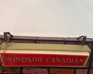 Windsor Canadian Beer lamp