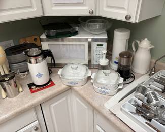 Vintage corning, ware bowls, and coffee maker. Antique milkshake maker.
