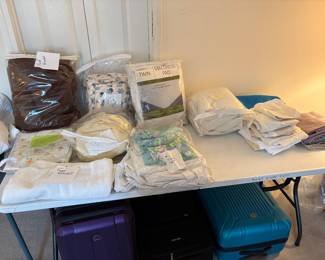 Twin bed, size sheets, blankets, and bedspreads