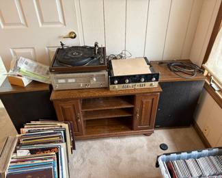 Vintage stereo equipment, Bose speakers and vintage vinyl
